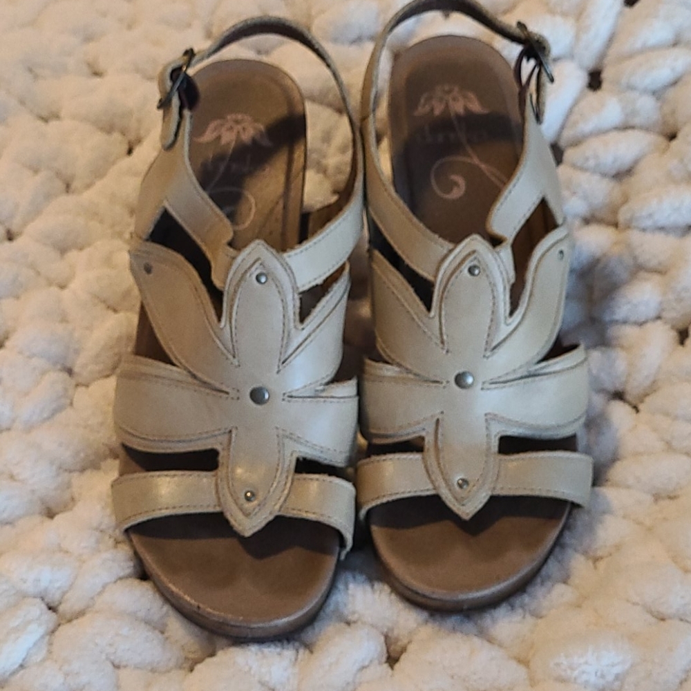 Dansko heeled sandal 39 Nina